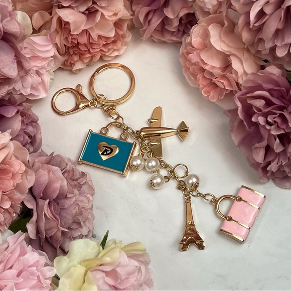 Stunning Airplane Eiffel Tower Travel Bag Keychain Charm - Picture 6 of 16